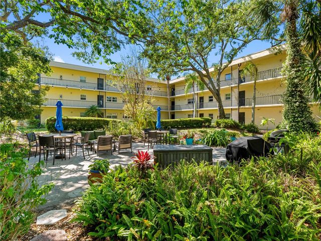 11485 OAKHURST ROAD 312, Largo, FL 33774