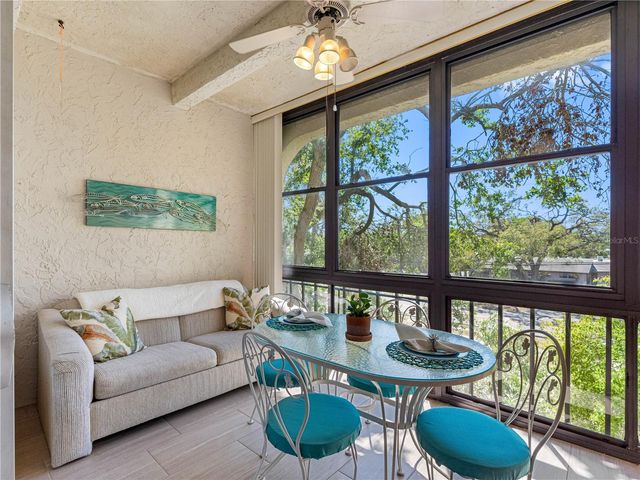 11485 OAKHURST ROAD 312, Largo, FL 33774