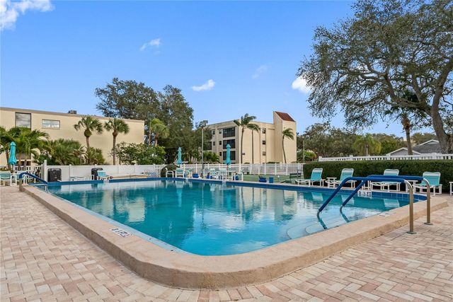 11485 OAKHURST ROAD 312, Largo, FL 33774