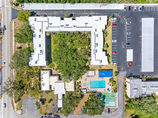 11485 OAKHURST ROAD 312, Largo, FL 33774