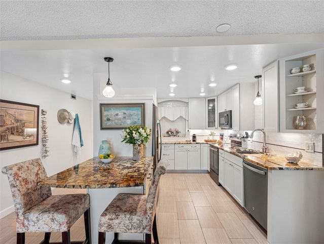 11485 OAKHURST ROAD 312, Largo, FL 33774