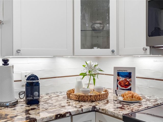 11485 OAKHURST ROAD 312, Largo, FL 33774