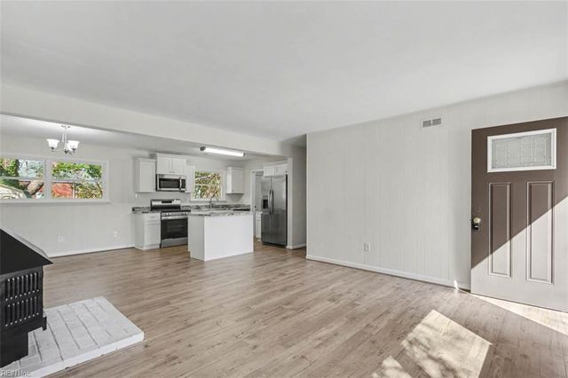 723 Spruce RD, Newport News, VA 23601