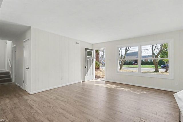 723 Spruce RD, Newport News, VA 23601