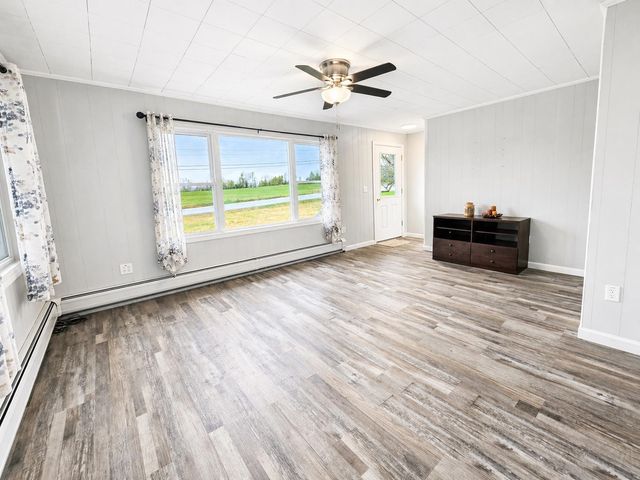 2414 Route 5, Irasburg, VT 05845