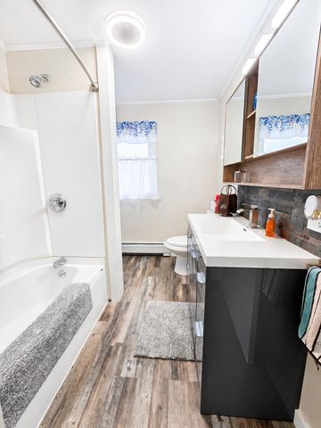 2414 Route 5, Irasburg, VT 05845