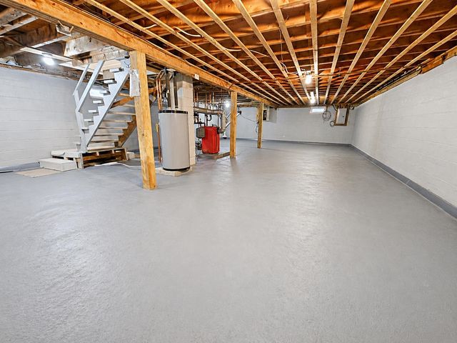 2414 Route 5, Irasburg, VT 05845