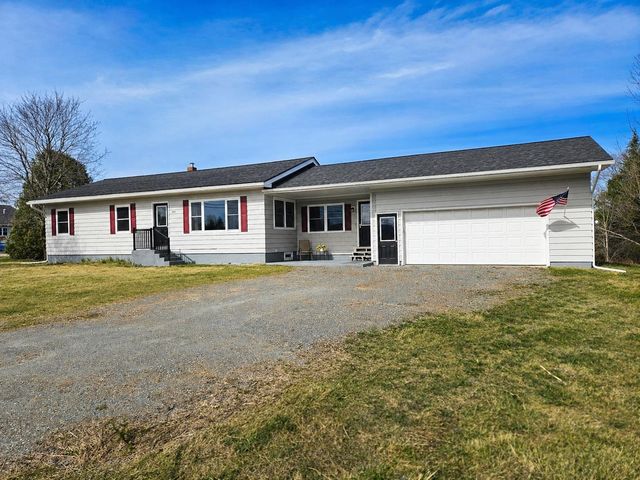 2414 Route 5, Irasburg, VT 05845
