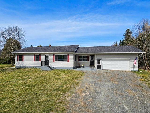 2414 Route 5, Irasburg, VT 05845