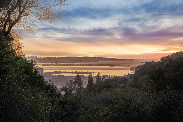 1375 1375 Alvarado Rd, Berkeley, CA 94705