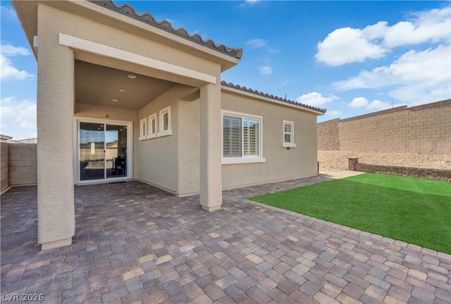 10774 Blackrock Canyon Avenue, Las Vegas, NV 89166