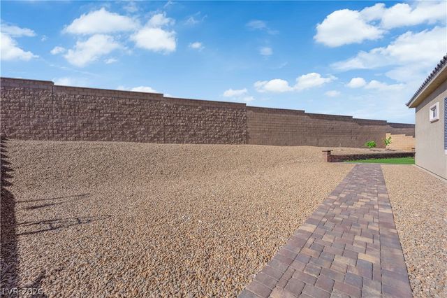 10774 Blackrock Canyon Avenue, Las Vegas, NV 89166