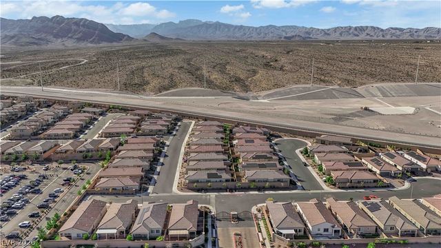 10774 Blackrock Canyon Avenue, Las Vegas, NV 89166