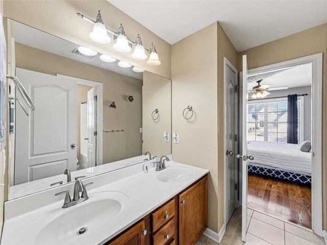 10 Logans Run, Covington, GA 30016