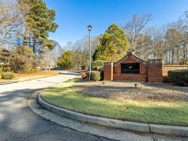 10 Logans Run, Covington, GA 30016