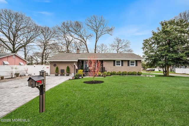 465 Commodore Drive, Forked River, NJ 08731