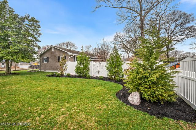 465 Commodore Drive, Forked River, NJ 08731