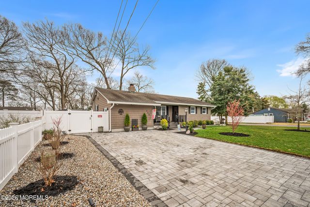 465 Commodore Drive, Forked River, NJ 08731