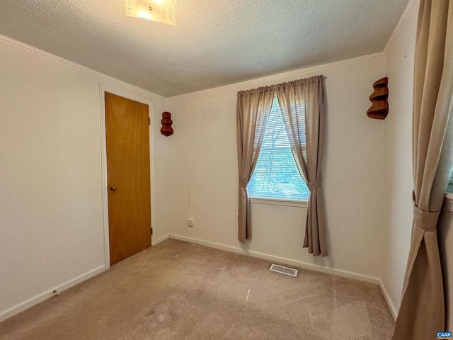 4770 IRISH RD, Schuyler, VA 22969
