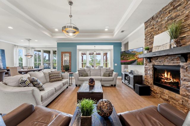 335 Kerry Bog Lane, The Woodlands, TX 77382
