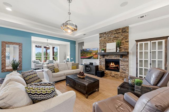 335 Kerry Bog Lane, The Woodlands, TX 77382