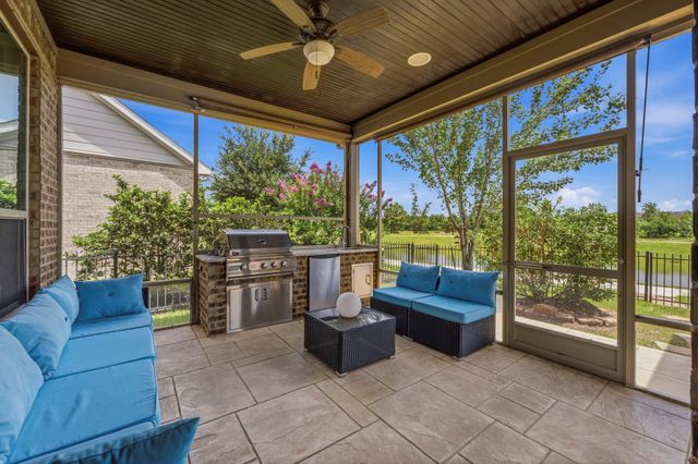 335 Kerry Bog Lane, The Woodlands, TX 77382