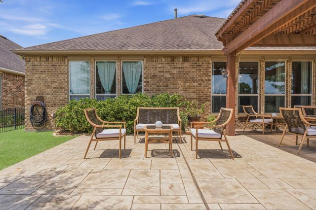 335 Kerry Bog Lane, The Woodlands, TX 77382