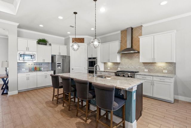 335 Kerry Bog Lane, The Woodlands, TX 77382