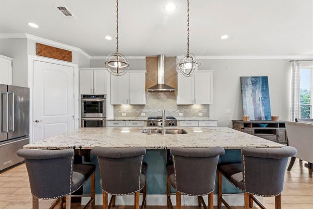 335 Kerry Bog Lane, The Woodlands, TX 77382