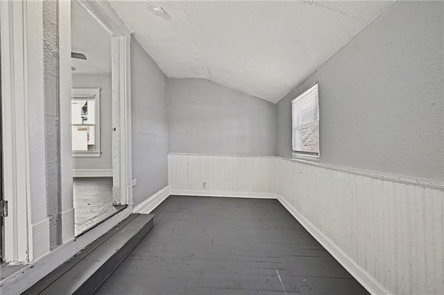 2463 Denver Avenue, Kansas City, MO 64127