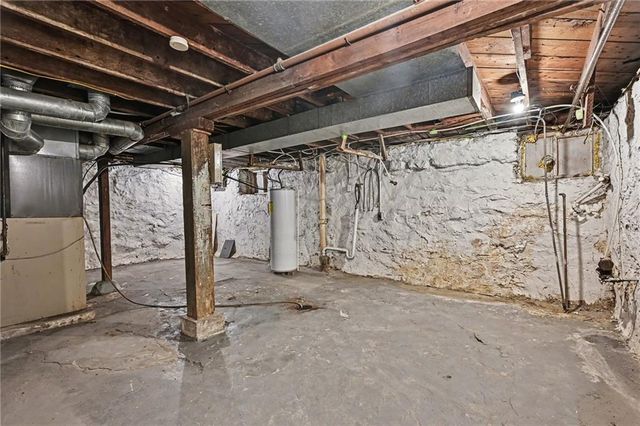 2463 Denver Avenue, Kansas City, MO 64127