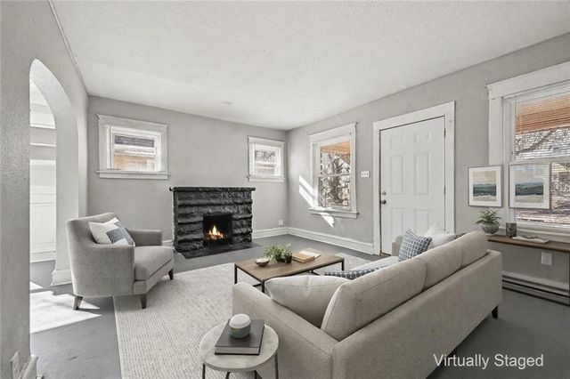 2463 Denver Avenue, Kansas City, MO 64127