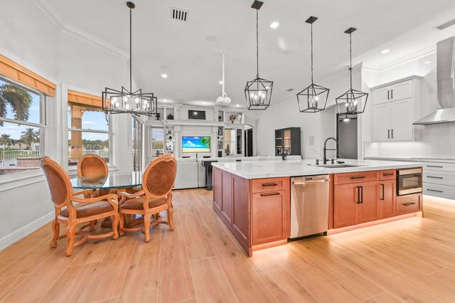 11852 Osprey Point Circle, Wellington, FL 33449