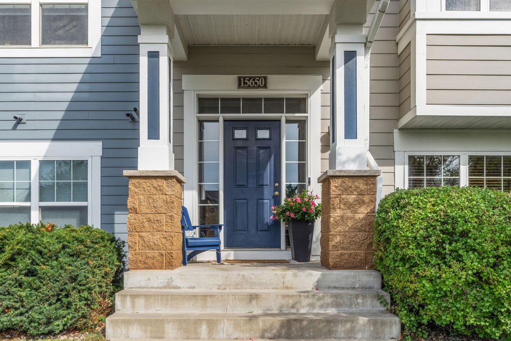 15650 Cobblestone Lake Parkway 1105, Apple Valley, MN 55124 — photo 2