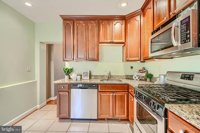 14 E HAMBURG ST E, Baltimore, MD 21230