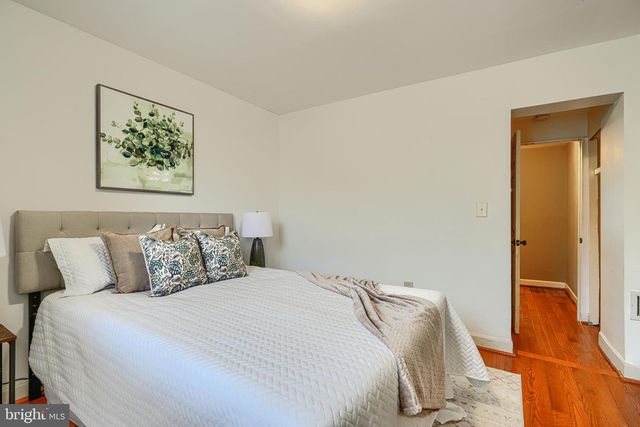 14 E HAMBURG ST E, Baltimore, MD 21230