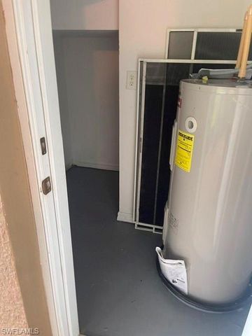 9528 Brookville CT, Fort Myers, FL 33967