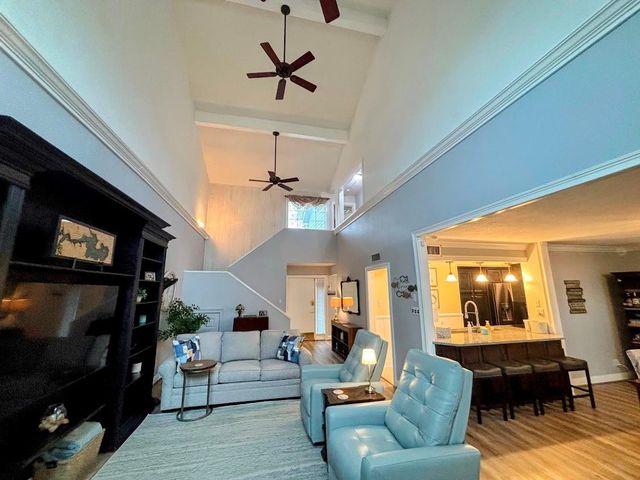 400 Echo Lane 26, Livingston, TX 77351