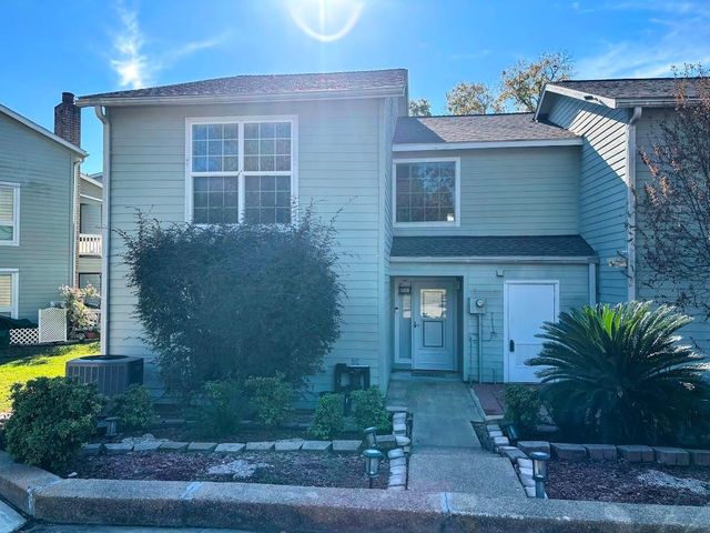 400 Echo Lane 26, Livingston, TX 77351