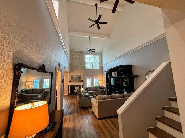 400 Echo Lane 26, Livingston, TX 77351