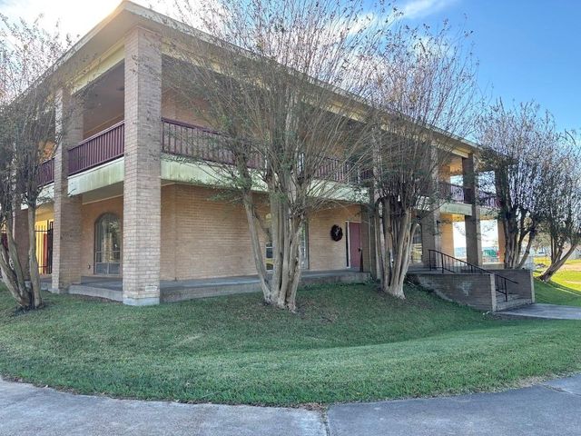 400 Echo Lane 26, Livingston, TX 77351