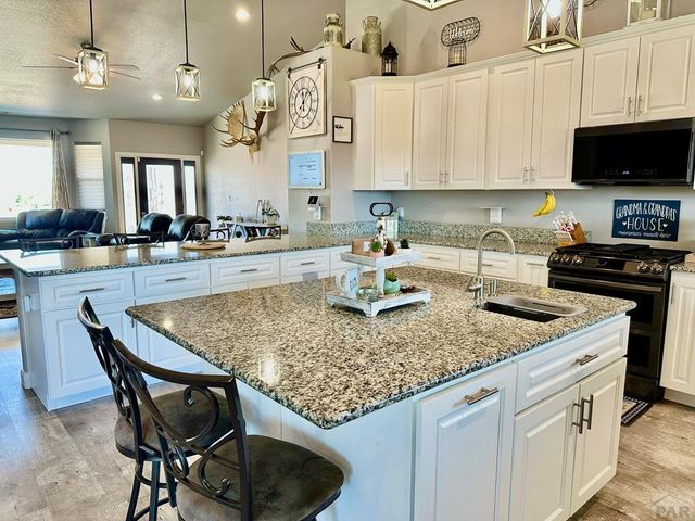 2064 W Hesperus Dr, Pueblo West, CO 81007