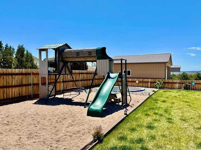 2064 W Hesperus Dr, Pueblo West, CO 81007