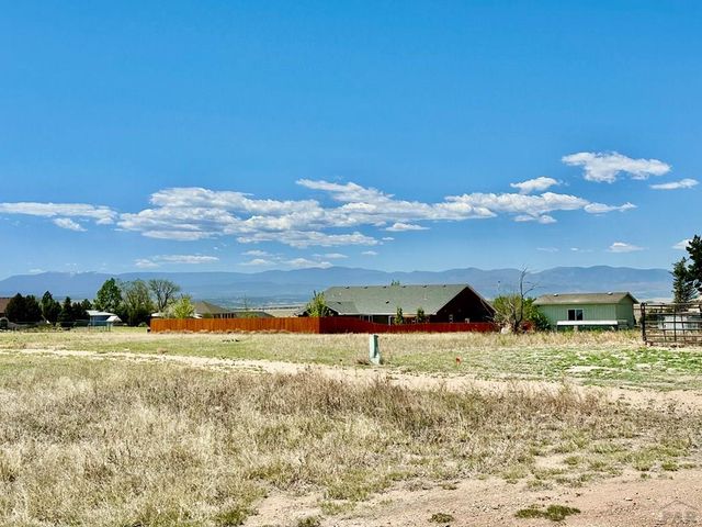 2064 W Hesperus Dr, Pueblo West, CO 81007