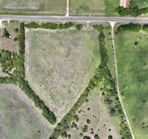 544 E Fm 1291, Round Top, TX 78954