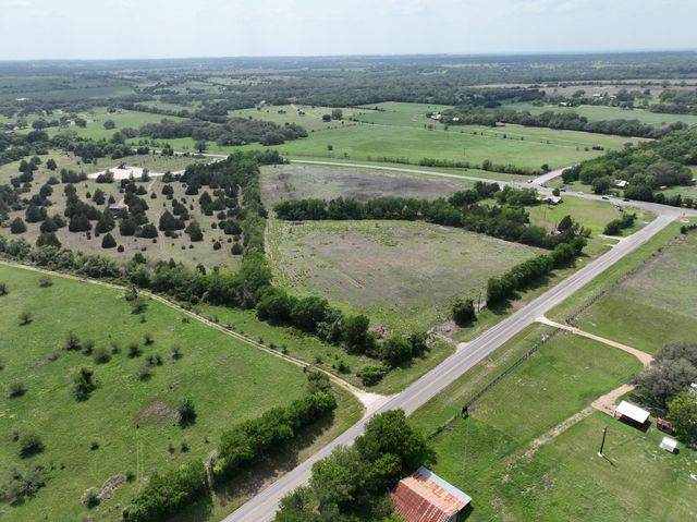 544 E Fm 1291, Round Top, TX 78954