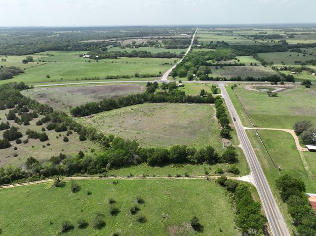 544 E Fm 1291, Round Top, TX 78954