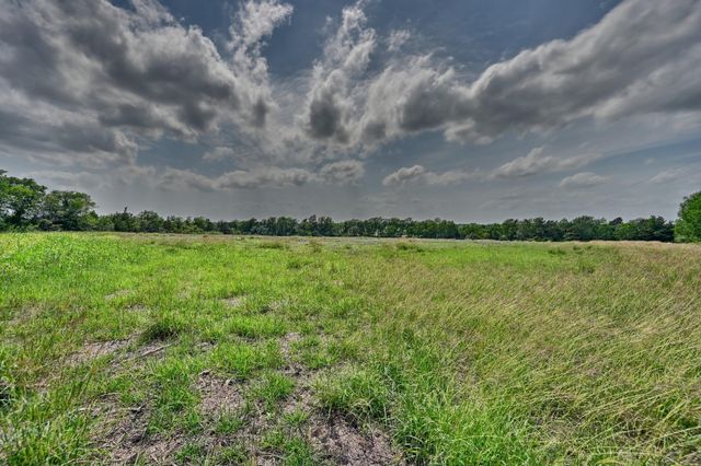 544 E Fm 1291, Round Top, TX 78954