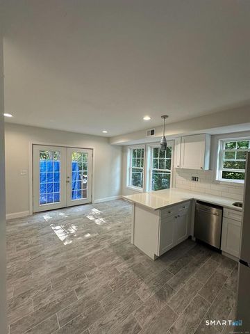 1083 Whalley Avenue B, New Haven, CT 06515