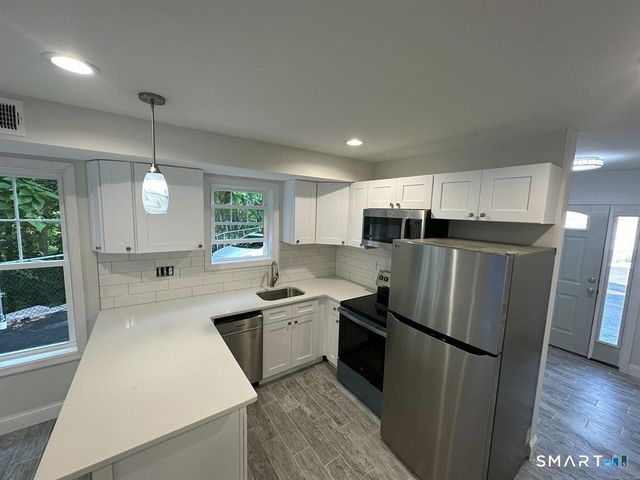 1083 Whalley Avenue B, New Haven, CT 06515